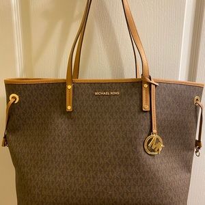 Michael Kors tote bag